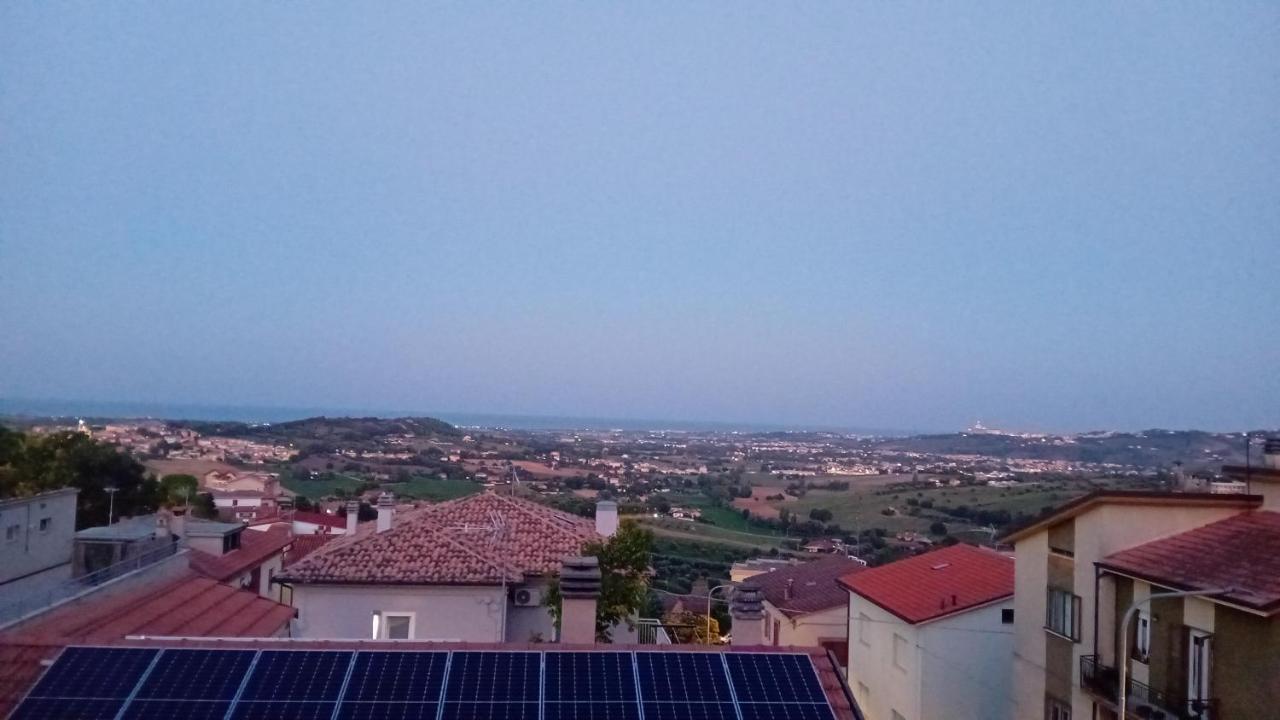 La Dimora Dei Musicisti Bed & Breakfast Castelfidardo Luaran gambar